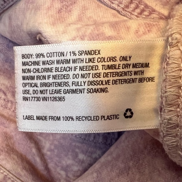 Universal Thread Size 4 / 27 Purple Acid Wash Vintage Stretch Midi Denim Shorts - Picture 8 of 10